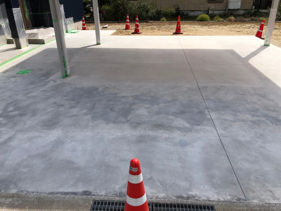 富山県土間コンクリート色むら補修前 富山県土間コンクリート色むら補修前